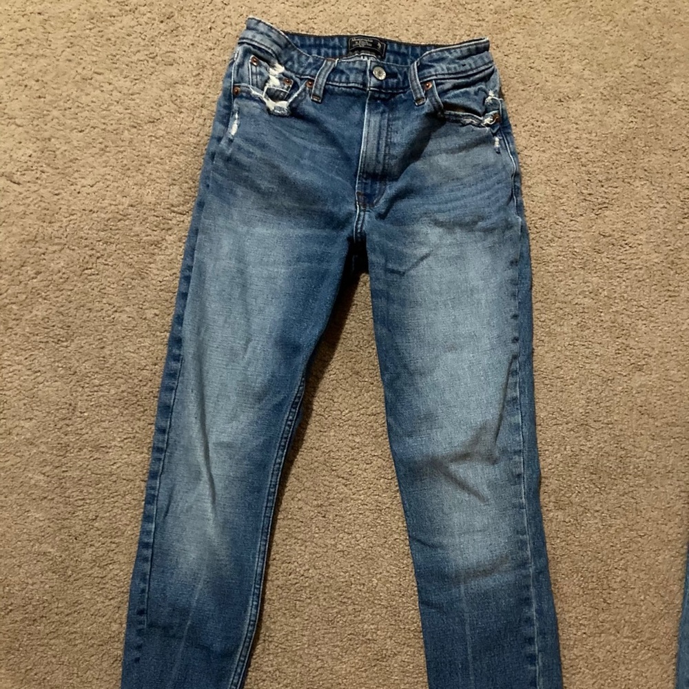 Abercrombie high rise slim jeans size 2/26